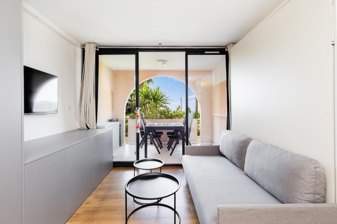 Suite 118 - Piscine - 50 Metres Plage - Terrasse - Clim - Wifi Cannes Kültér fotó